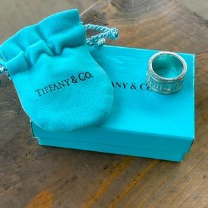 Tiffany & Co Atlas Ring